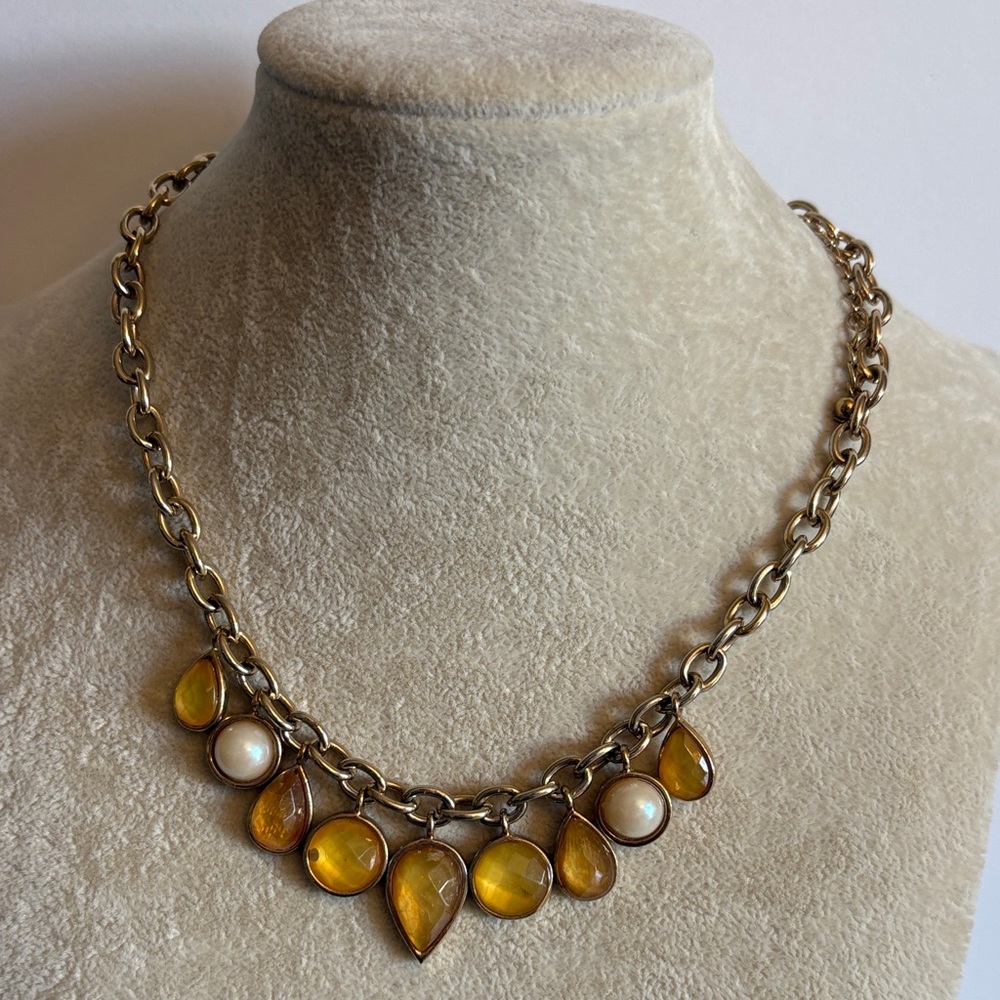 Gold Tone Necklace Amber Lucite Teardrop Charm Statement Pearl Accent
